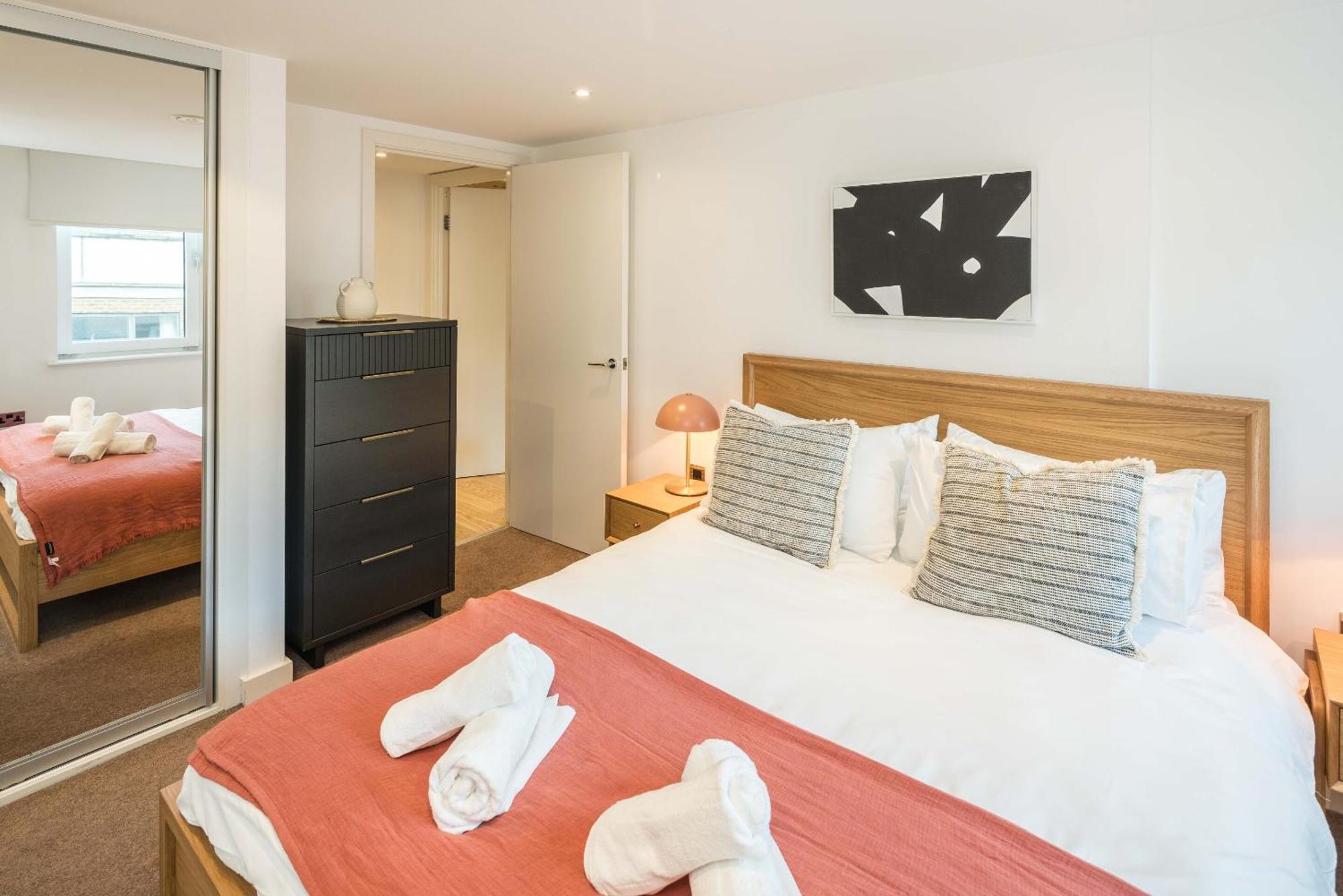 Shoreditch By Sleepy London